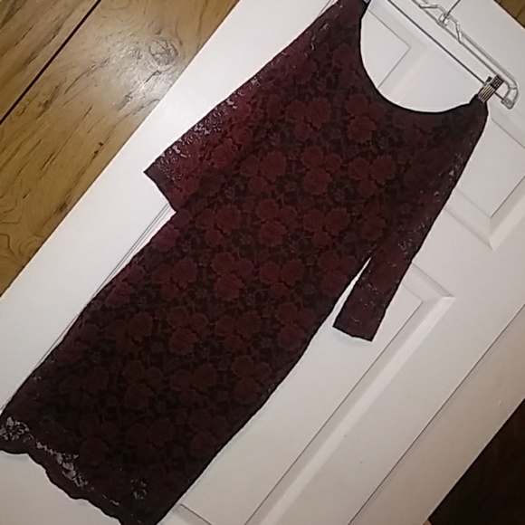 Dress - Picture 1 of 4